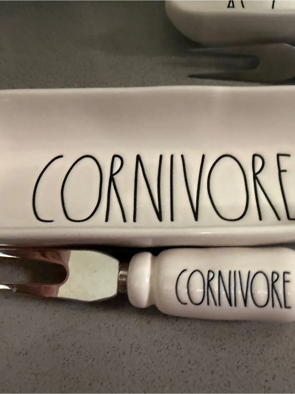 Rae Dunn - White Ceramic Corn Serving Set of 4 Stakes and Dishes